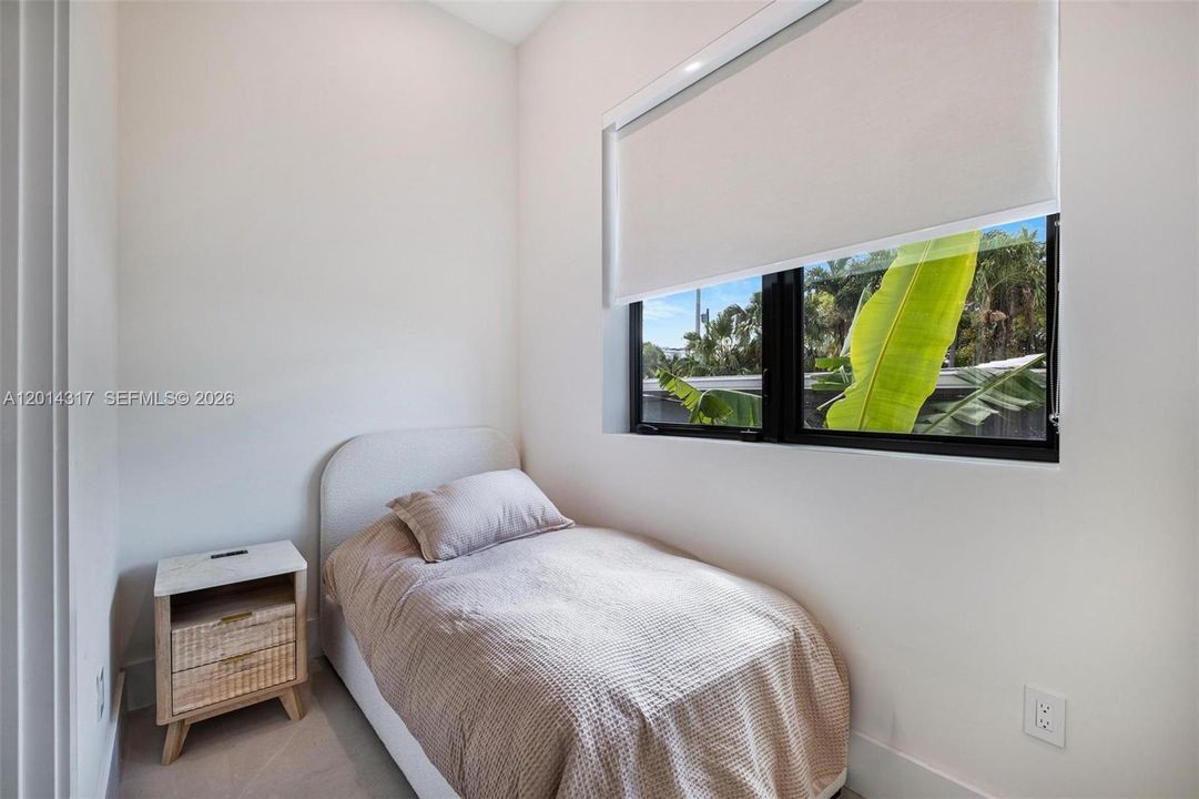 En Venta: $4,999,000 (6 camas, 5 baños, 4077 Pies cuadrados)