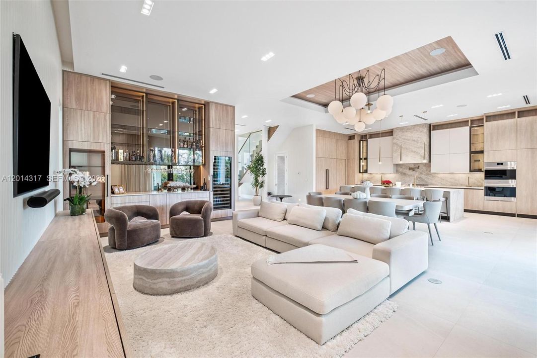 En Venta: $4,999,000 (6 camas, 5 baños, 4077 Pies cuadrados)