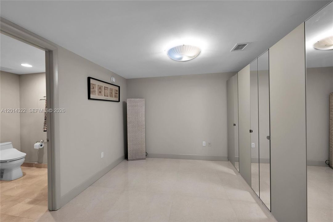 For Sale: $1,150,000 (3 beds, 3 baths, 1571 Square Feet)