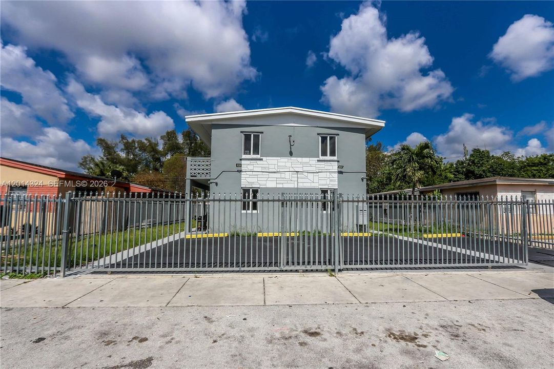 For Sale: $1,095,000 (0 beds, 0 baths, 3094 Square Feet)