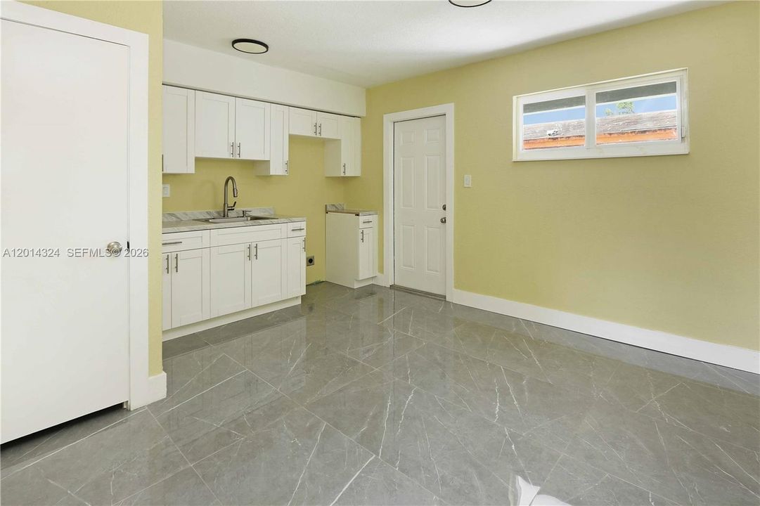 For Sale: $1,095,000 (0 beds, 0 baths, 3094 Square Feet)
