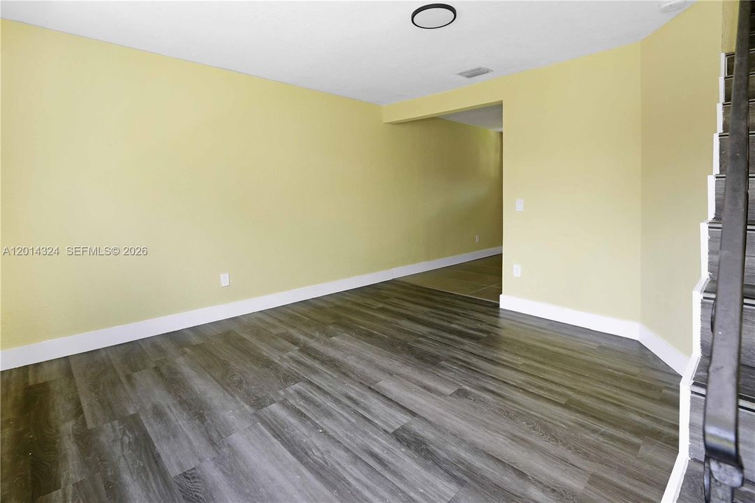 For Sale: $1,095,000 (0 beds, 0 baths, 3094 Square Feet)