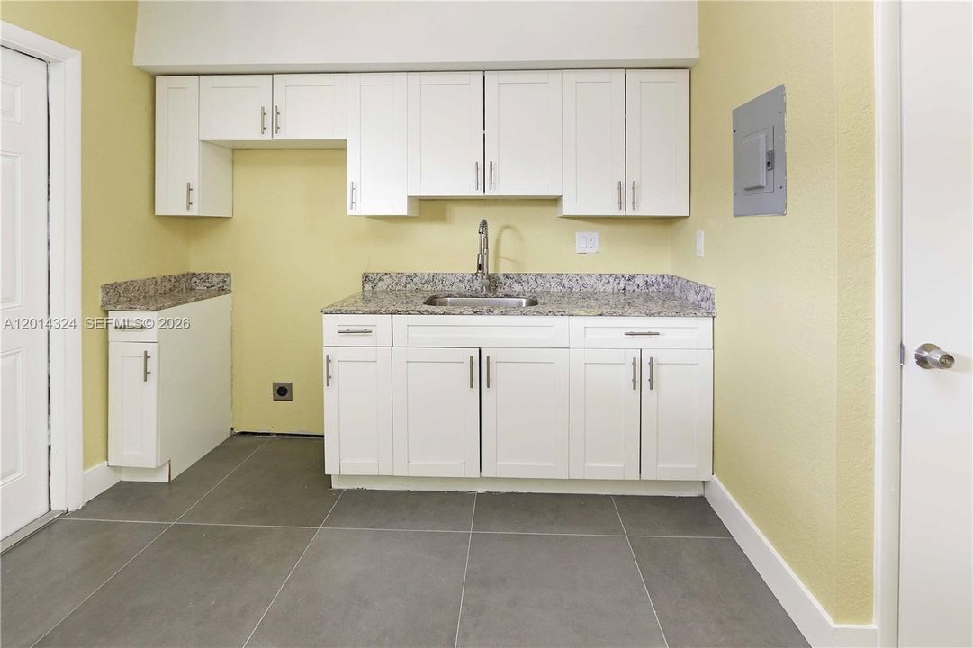 For Sale: $1,095,000 (0 beds, 0 baths, 3094 Square Feet)