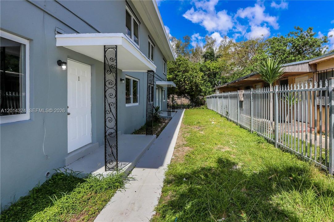 For Sale: $1,095,000 (0 beds, 0 baths, 3094 Square Feet)