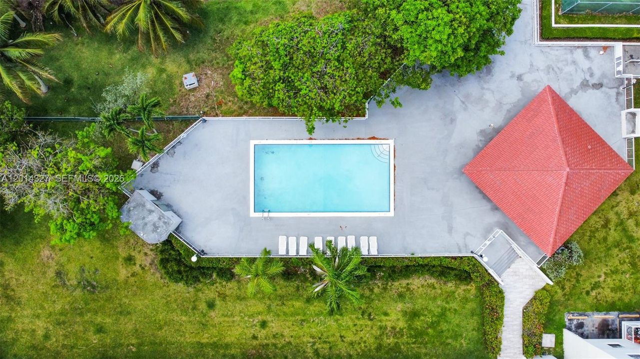 Pool & Fitness Club