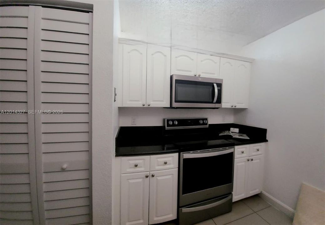 GRANITE COUNTERS