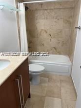 Activo con contrato: $5,700 (2 camas, 2 baños, 1056 Pies cuadrados)