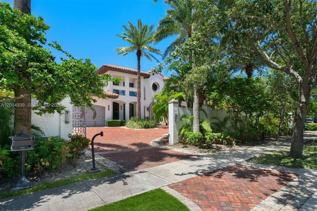 Front Entry - Gated