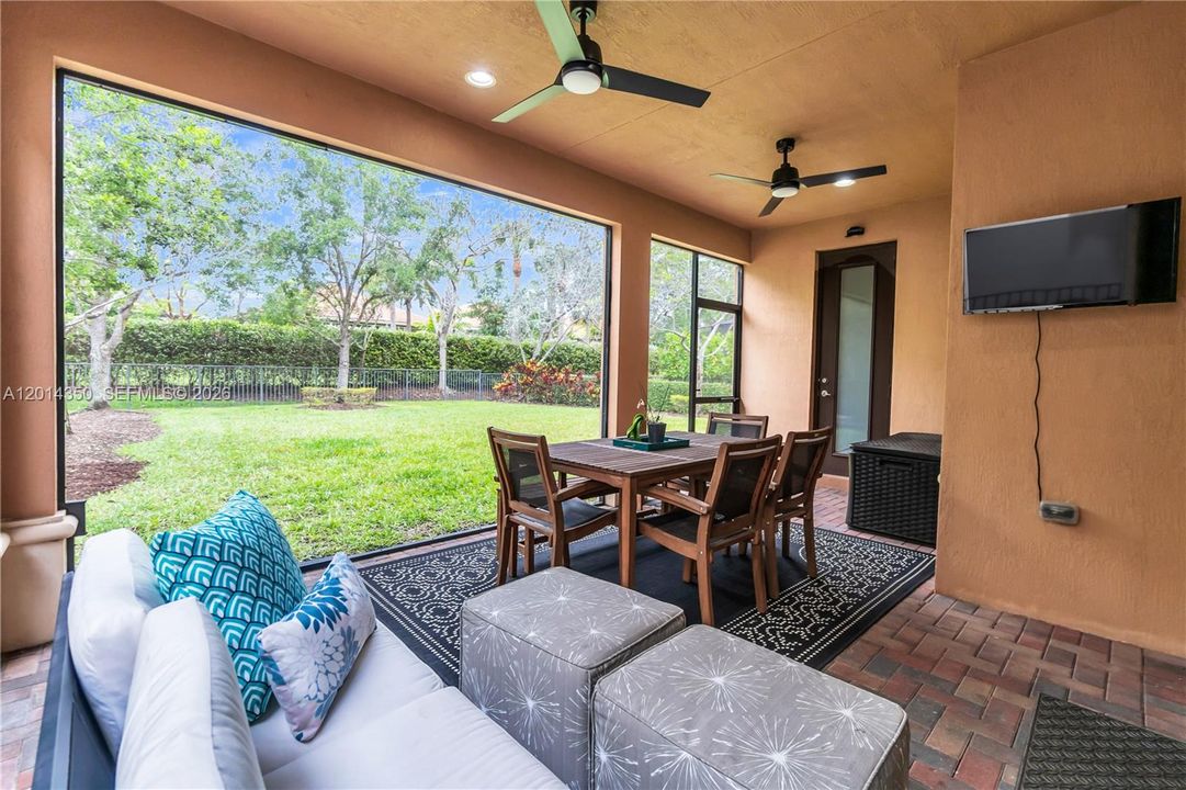 For Sale: $1,100,000 (5 beds, 4 baths, 3251 Square Feet)