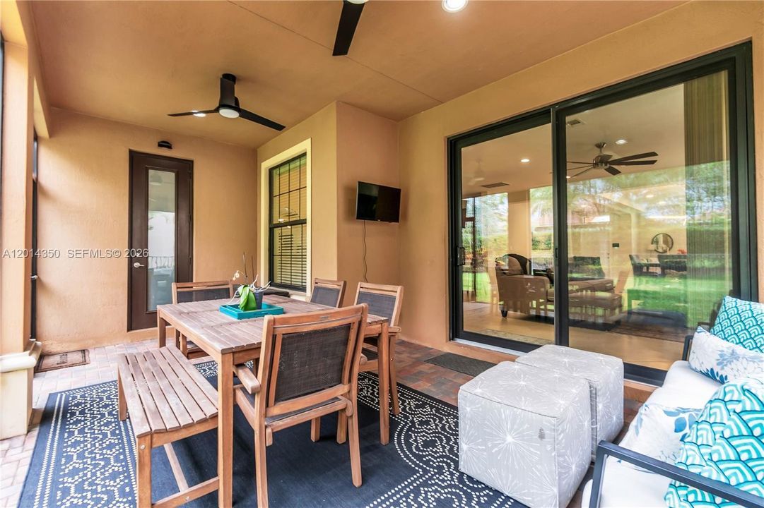 For Sale: $1,100,000 (5 beds, 4 baths, 3251 Square Feet)
