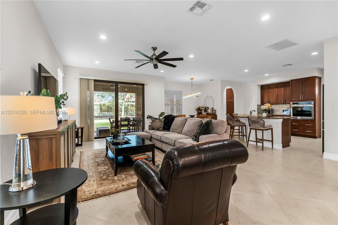 For Sale: $1,100,000 (5 beds, 4 baths, 3251 Square Feet)
