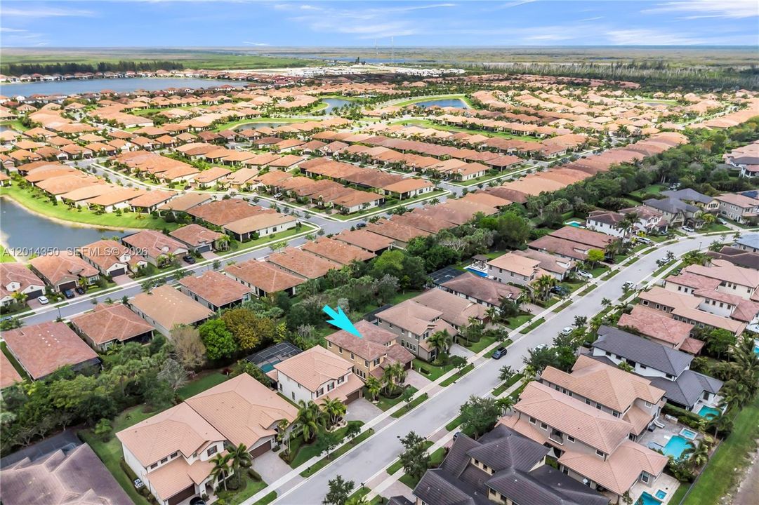 For Sale: $1,100,000 (5 beds, 4 baths, 3251 Square Feet)