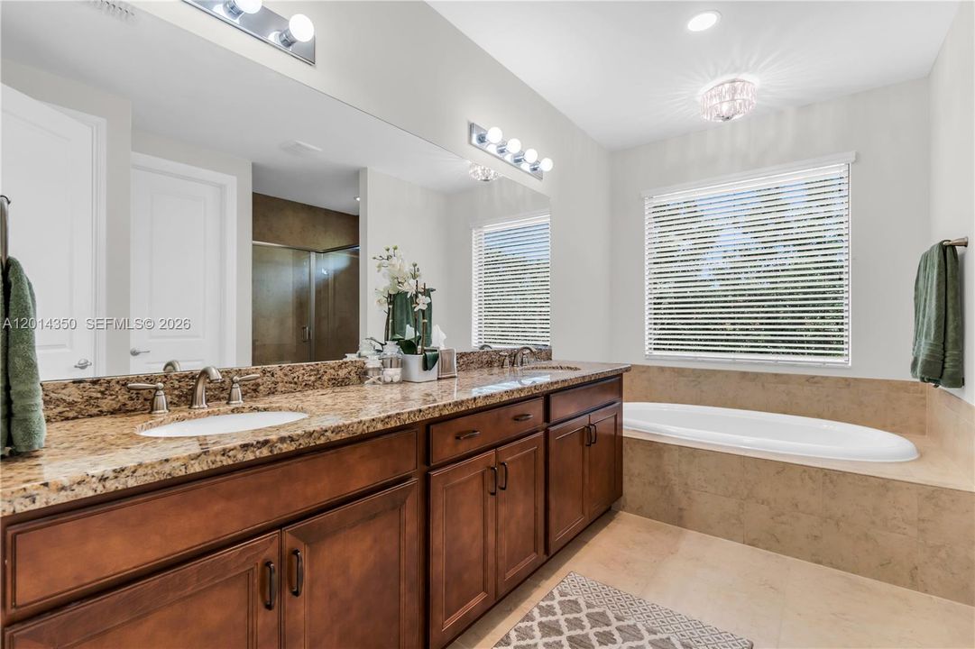 For Sale: $1,100,000 (5 beds, 4 baths, 3251 Square Feet)