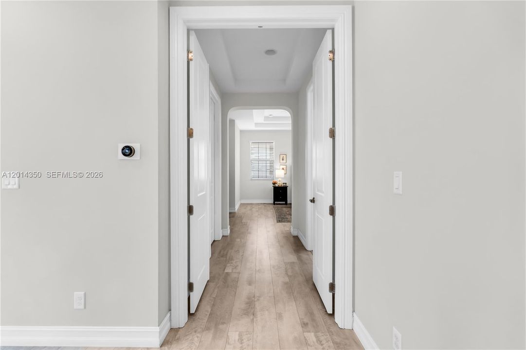For Sale: $1,100,000 (5 beds, 4 baths, 3251 Square Feet)