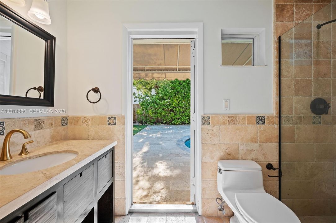 Cabana Bath