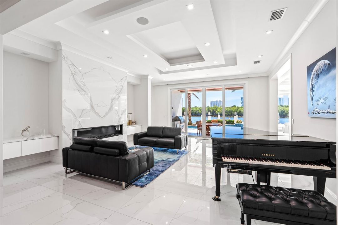 LIVINGROOM_OVERALL