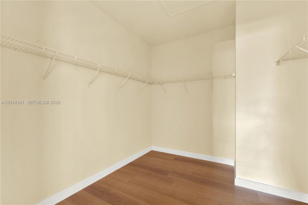 For Rent: $4,200 (4 beds, 3 baths, 2293 Square Feet)