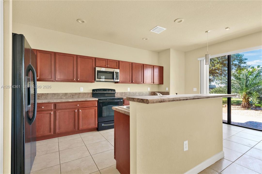 For Rent: $4,200 (4 beds, 3 baths, 2293 Square Feet)
