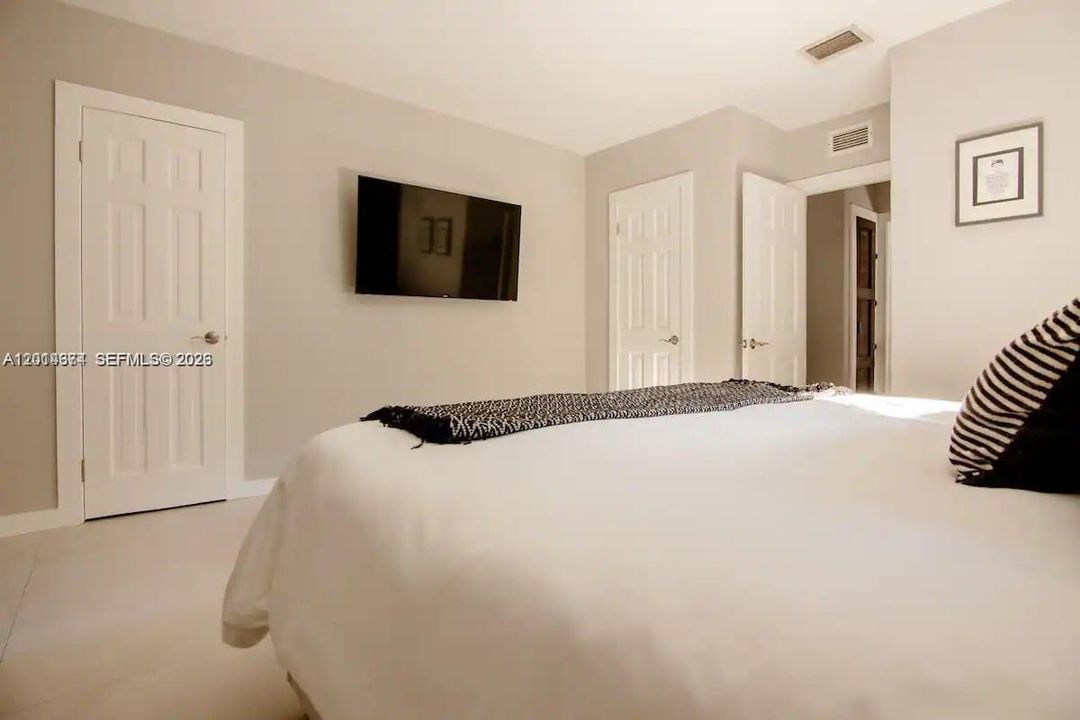 En Renta: $8,900 (3 camas, 2 baños, 1822 Pies cuadrados)