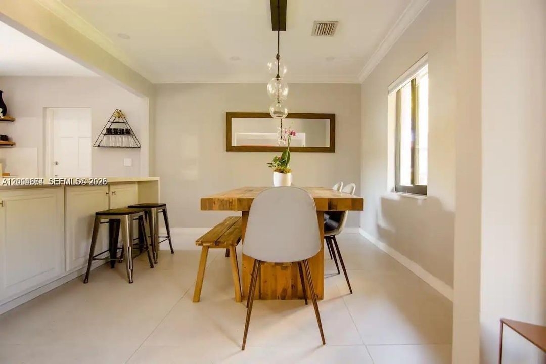 En Renta: $8,900 (3 camas, 2 baños, 1822 Pies cuadrados)