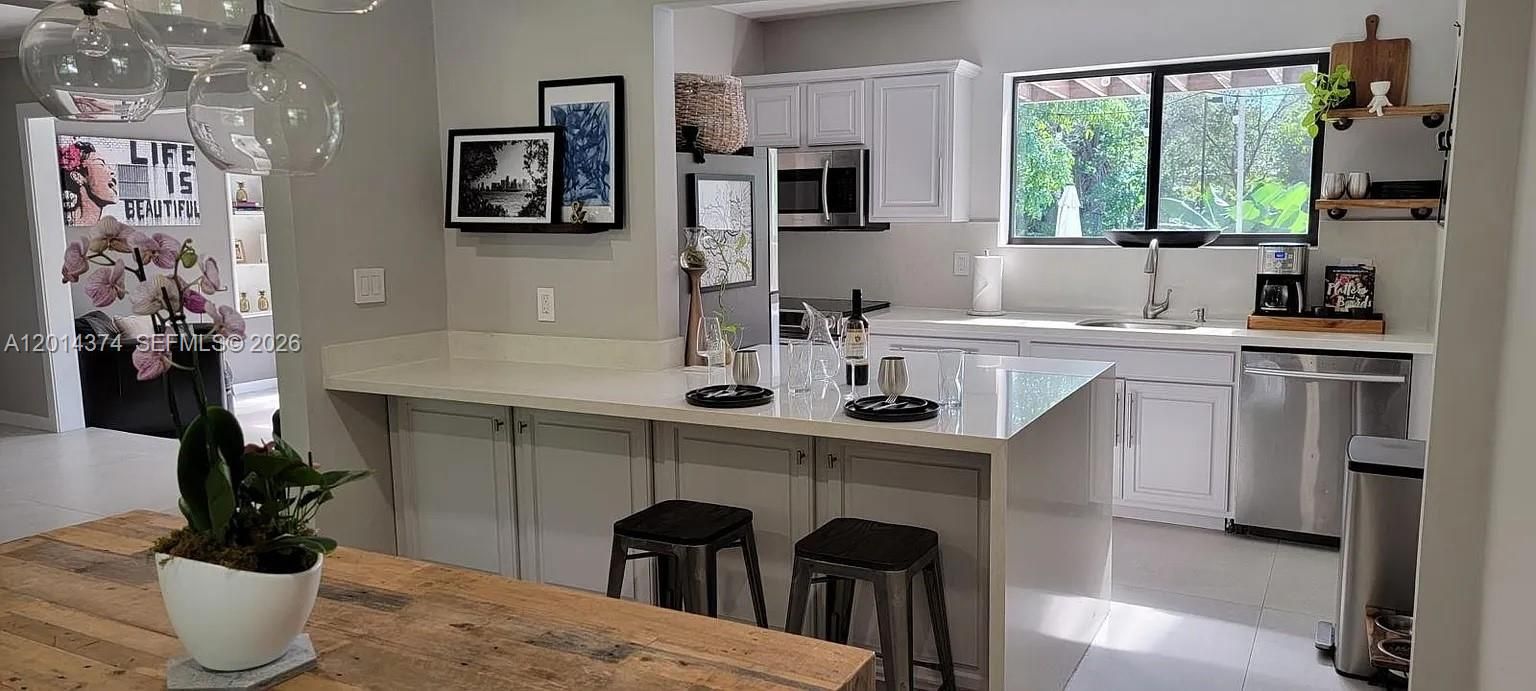 En Renta: $8,900 (3 camas, 2 baños, 1822 Pies cuadrados)