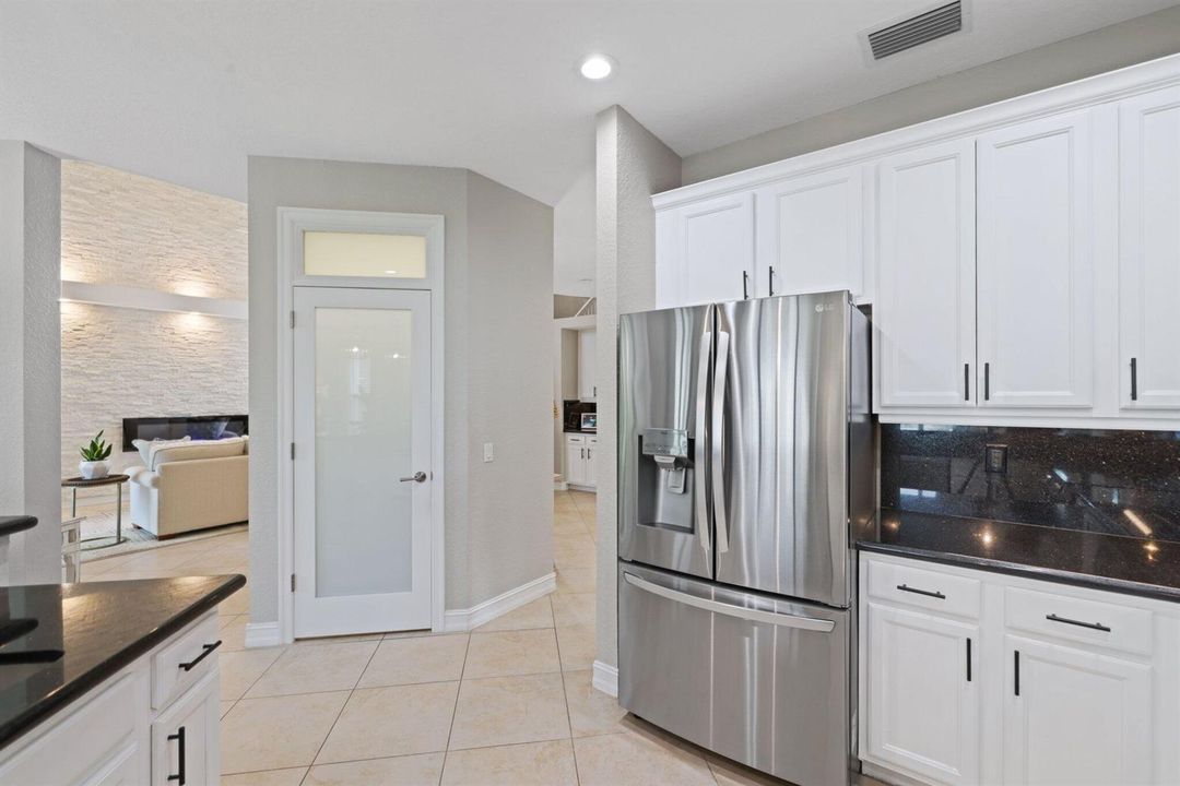 11431 Majestic Acres Terr - 14.jpg-SMALL