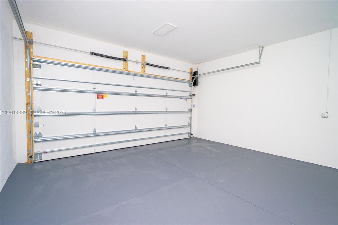 En Venta: $2,150,000 (5 camas, 4 baños, 4078 Pies cuadrados)