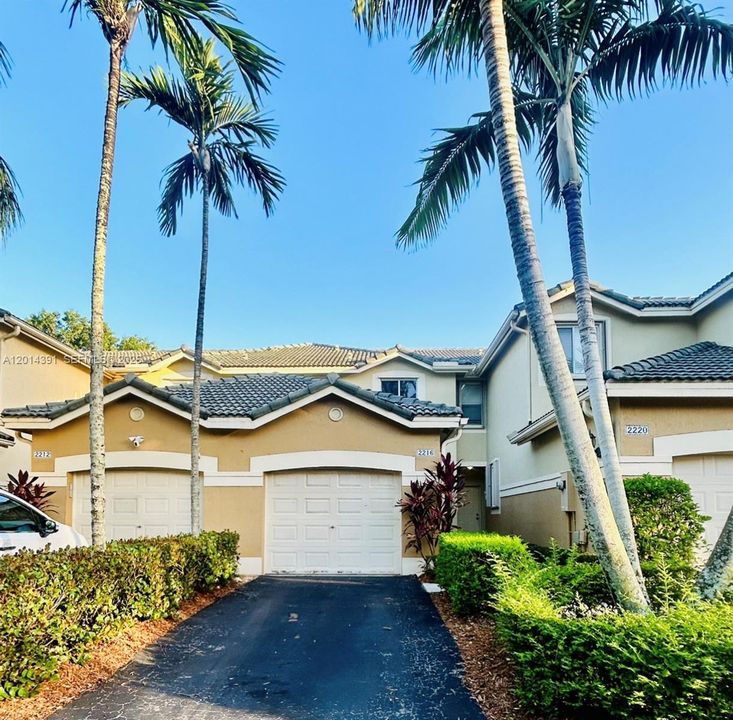 Recently Rented: $2,650 (2 beds, 2 baths, 1155 Square Feet)