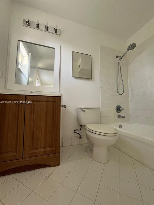 Recently Rented: $2,650 (2 beds, 2 baths, 1155 Square Feet)