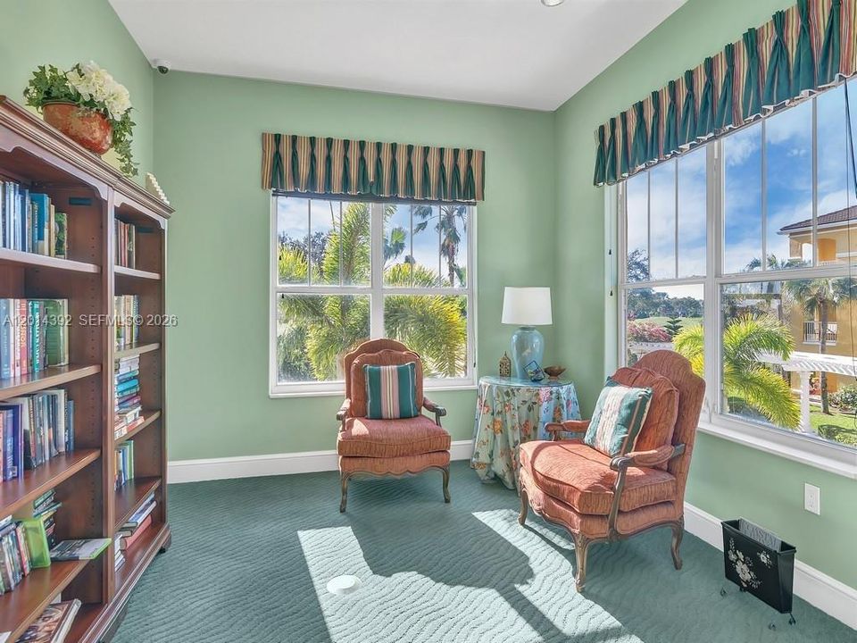 For Rent: $2,400 (2 beds, 2 baths, 1219 Square Feet)