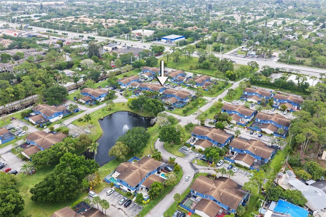 На продажу: $347,000 (2 спален, 2 ванн, 1646 Квадратных фут)