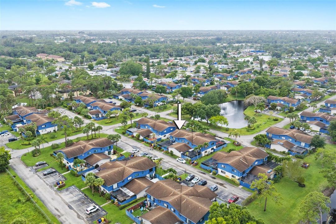 На продажу: $347,000 (2 спален, 2 ванн, 1646 Квадратных фут)