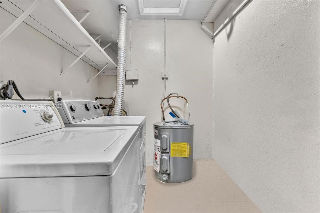 En Venta: $699,000 (0 camas, 0 baños, 2415 Pies cuadrados)
