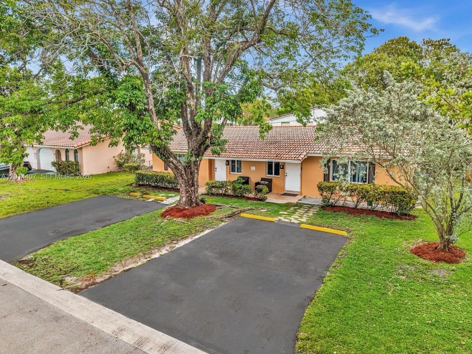En Venta: $699,000 (0 camas, 0 baños, 2415 Pies cuadrados)