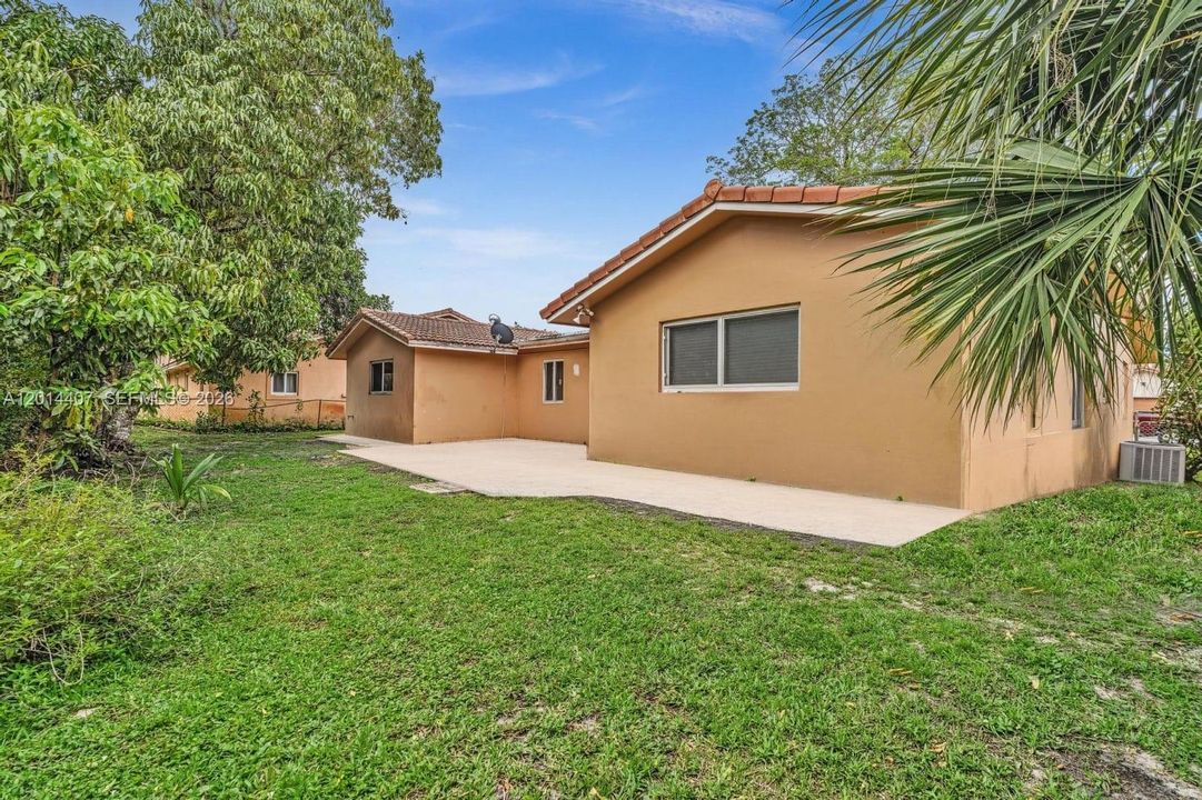 En Venta: $699,000 (0 camas, 0 baños, 2415 Pies cuadrados)