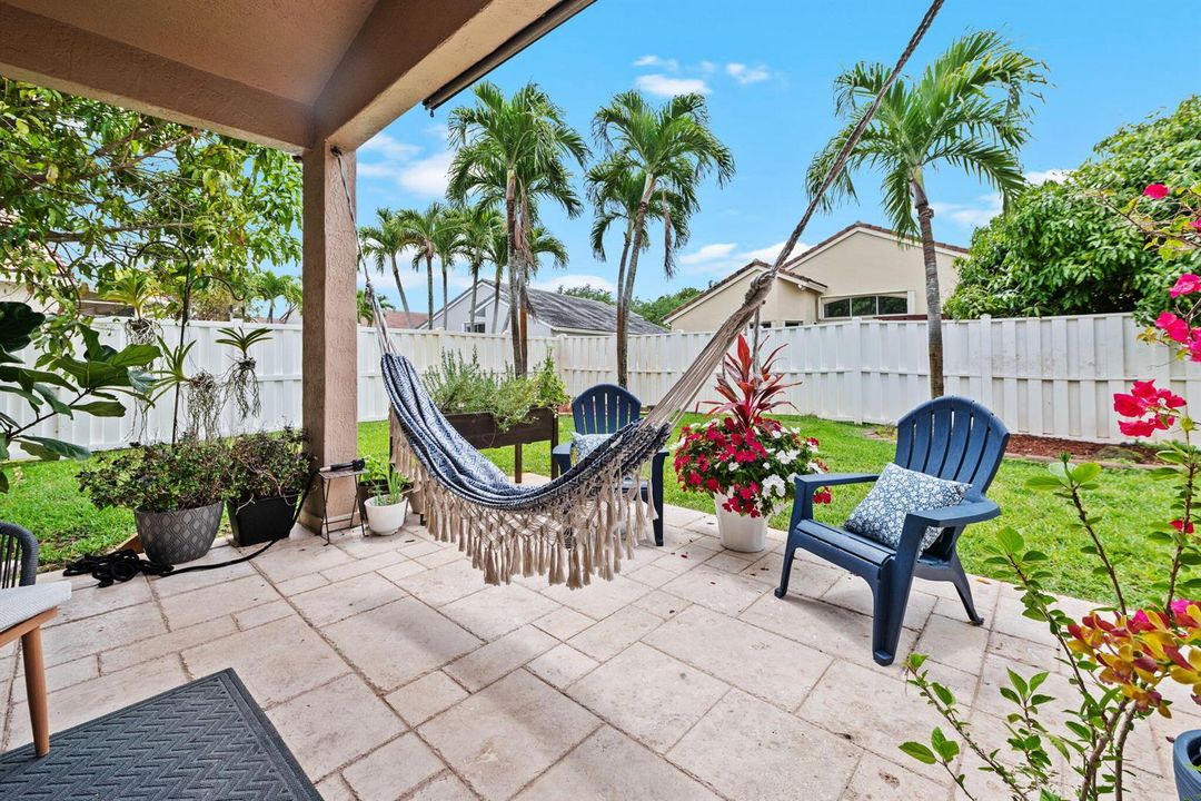 29-web-or-mls-19428-sw-27th-st