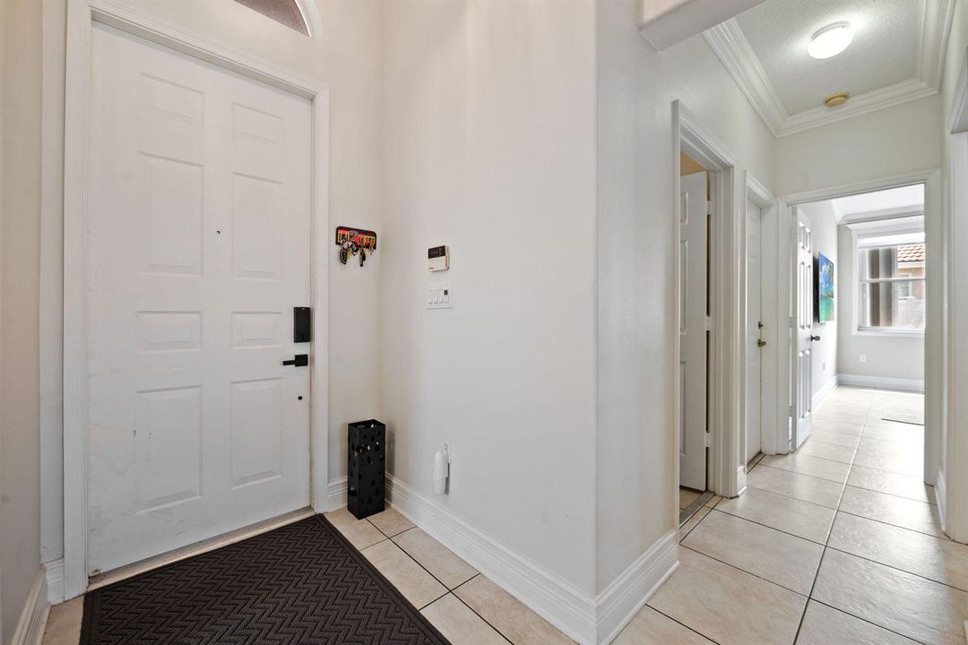 6-web-or-mls-19428-sw-27th-st
