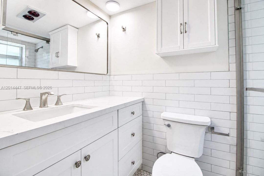 For Sale: $209,500 (2 beds, 2 baths, 800 Square Feet)
