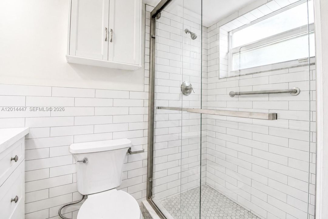 For Sale: $209,500 (2 beds, 2 baths, 800 Square Feet)