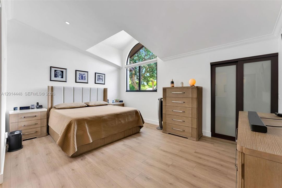 Activo con contrato: $585,000 (3 camas, 2 baños, 1819 Pies cuadrados)