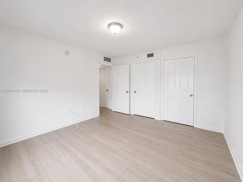 Recientemente alquilado: $1,900 (2 camas, 2 baños, 900 Pies cuadrados)