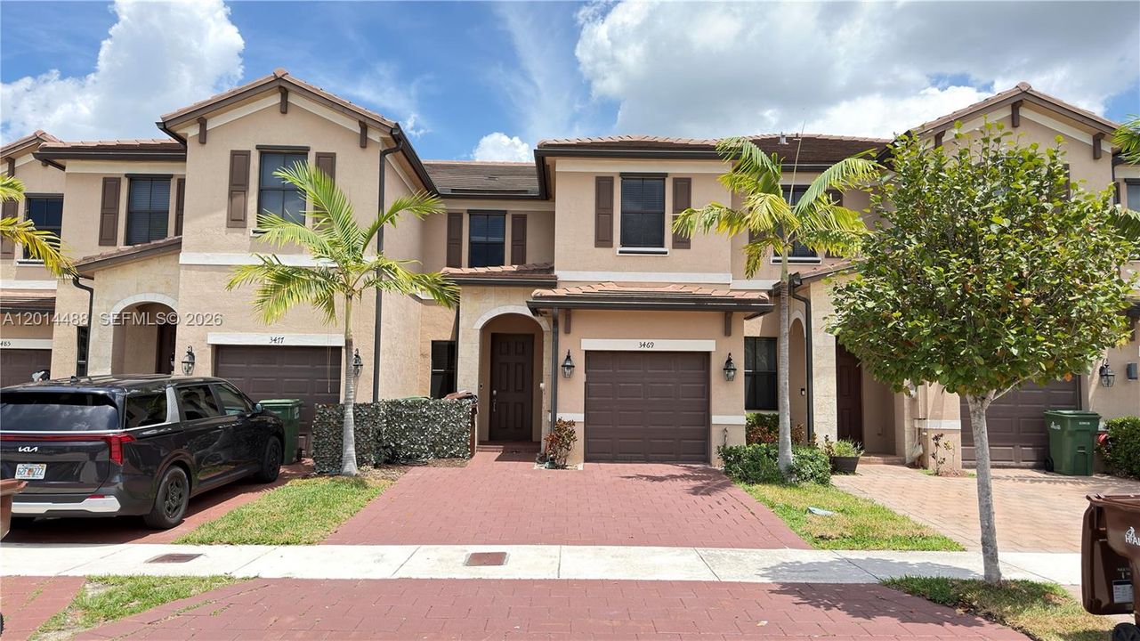 En Venta: $540,000 (3 camas, 2 baños, 1708 Pies cuadrados)