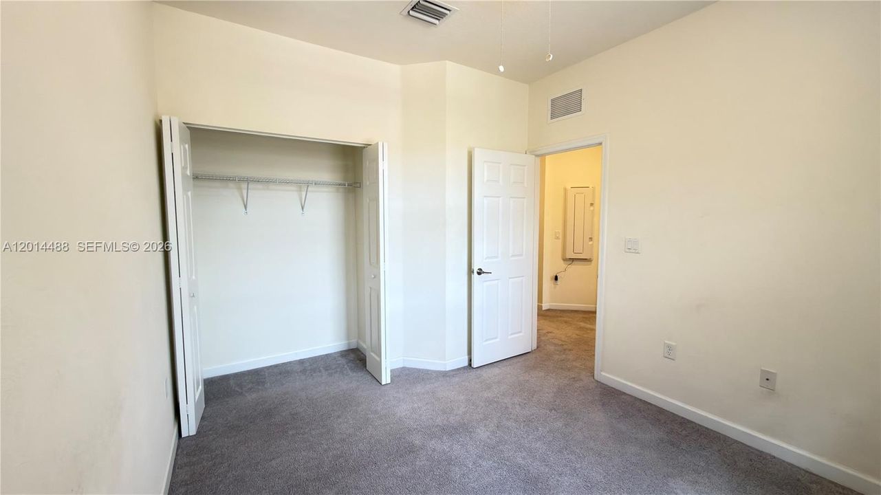 En Venta: $540,000 (3 camas, 2 baños, 1708 Pies cuadrados)