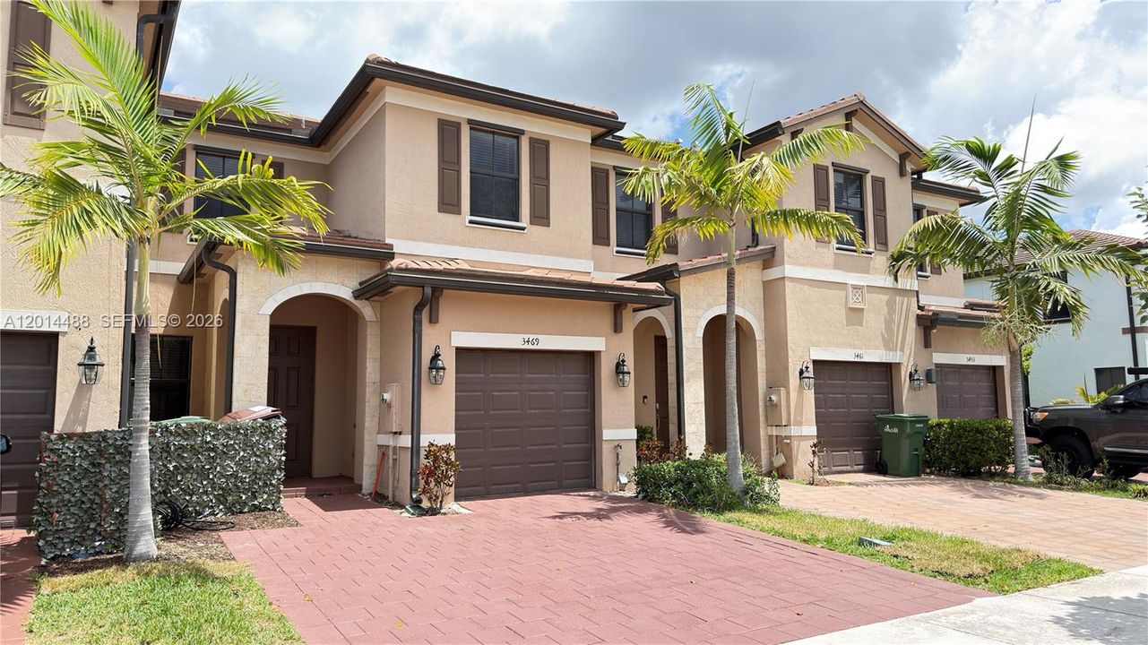 En Venta: $540,000 (3 camas, 2 baños, 1708 Pies cuadrados)