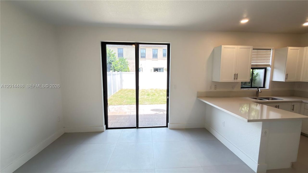 En Venta: $540,000 (3 camas, 2 baños, 1708 Pies cuadrados)