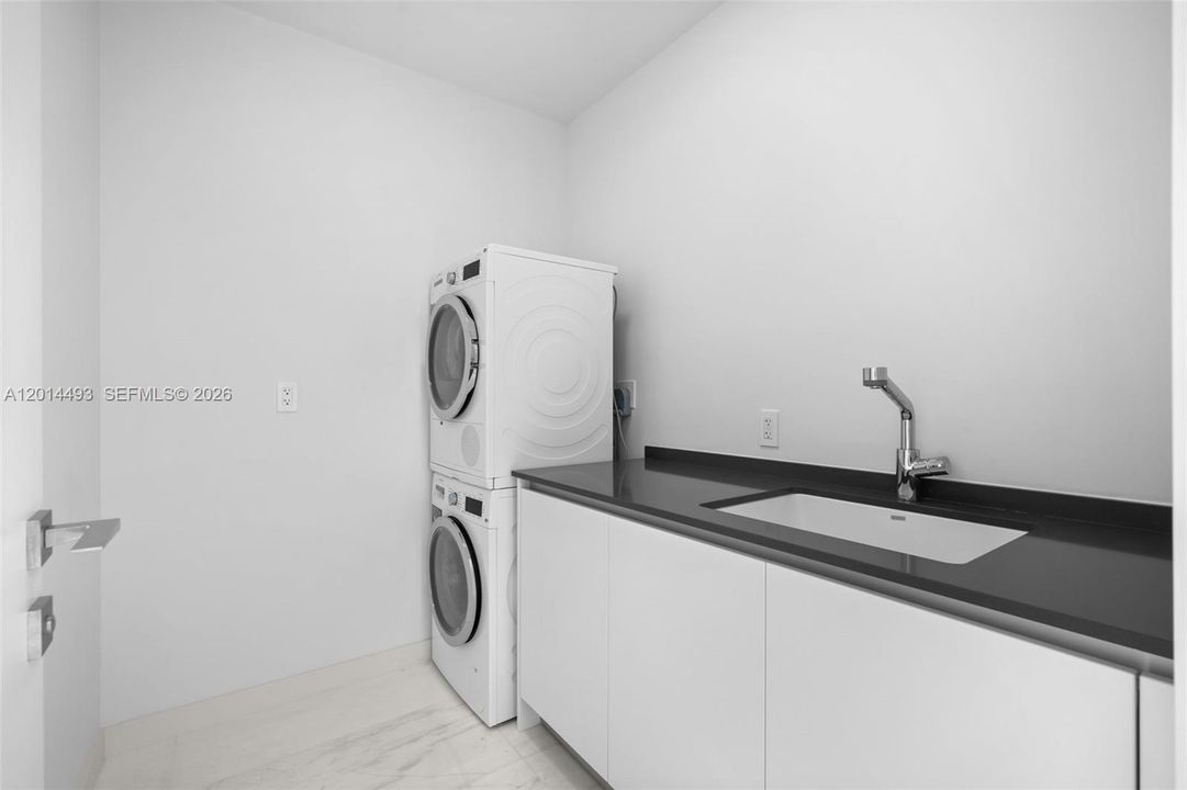 En Renta: $35,900 (4 camas, 4 baños, 3657 Pies cuadrados)