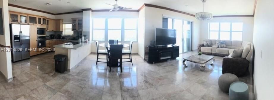 For Sale: $249,000 (2 beds, 2 baths, 1300 Square Feet)