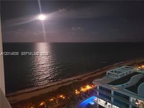 For Sale: $925,000 (1 beds, 1 baths, 720 Square Feet)