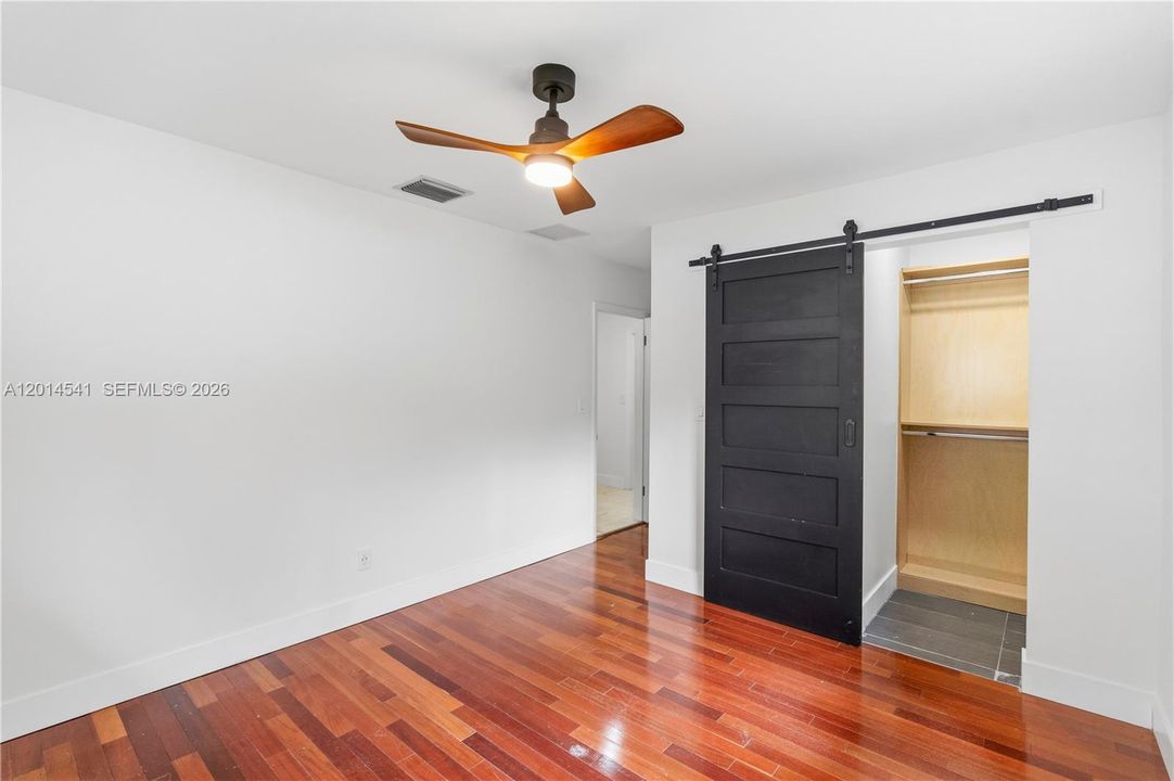 En Renta: $11,500 (4 camas, 3 baños, 2175 Pies cuadrados)