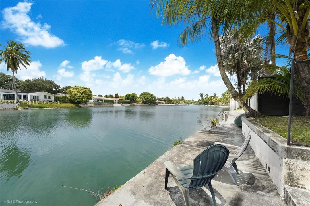 Enjoy your morning cup of "cafecito" or imagine yourself unwinding as the sun sets below the horizon. It's the perfect spot for tranquil moments.